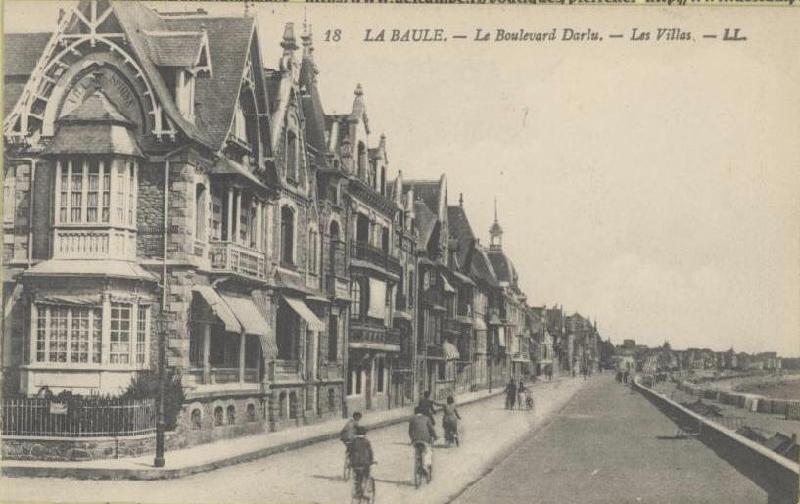 La_Baule_Le_Boulevard_Darlu_les_Villas.jpg
