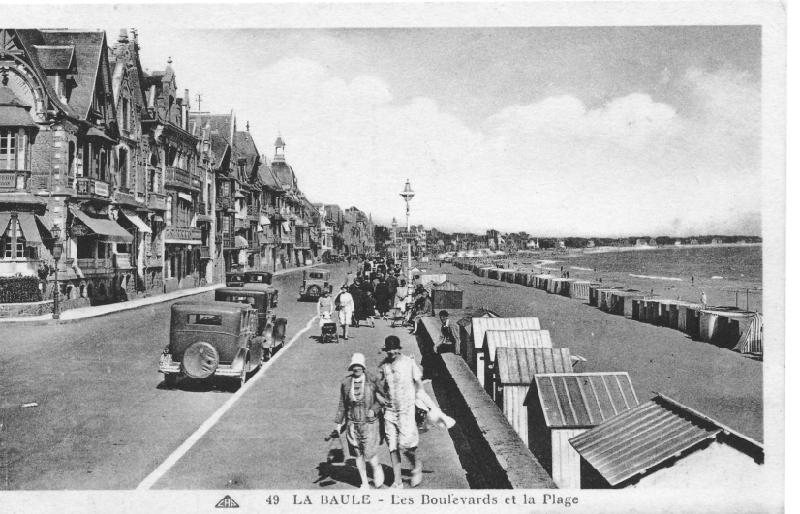 La_Baule_Les_Boulevards_et_la_Plage_sjp.jpg