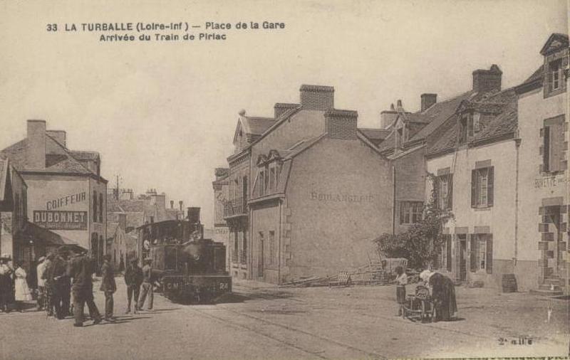 La_Turballe_Place_de_la_Gare.jpg