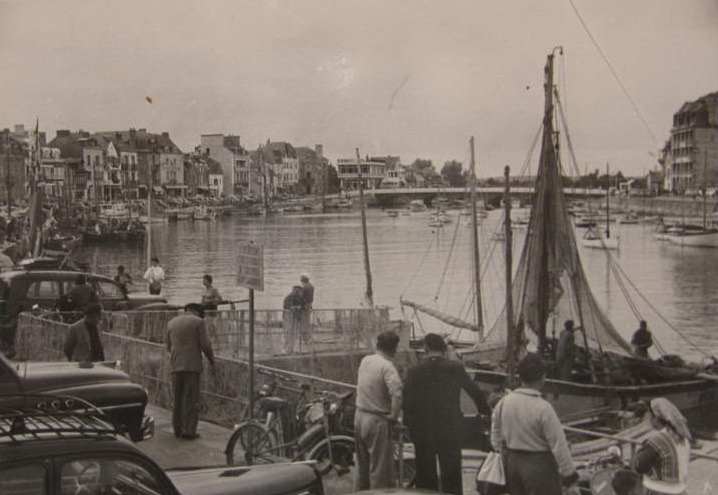 Le Pouliguen_1954.jpg