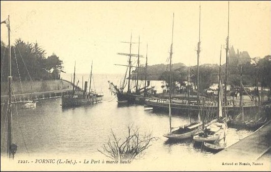 Pornic_le_Port_a_Maree_haute.jpg