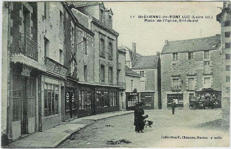 ST-Etienne-de-Mont-Luc_Place_de_l-Eglise_Sud-Ouest.jpg