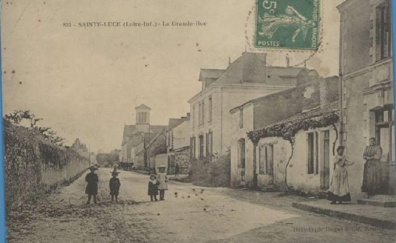 Saint-Luce_La_grande_Rue.jpg