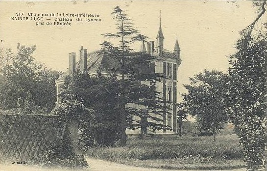 Saint-Luce_Le_Chateau_du_Lyneau.jpg