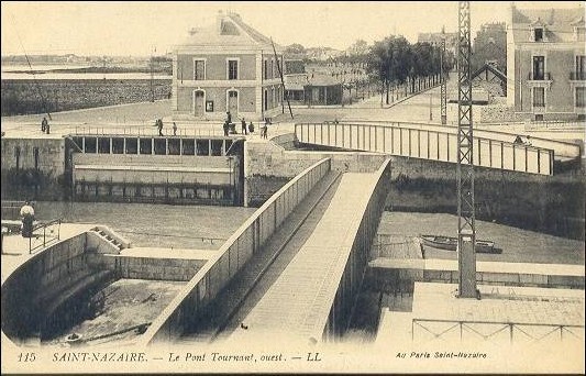 Saint_Nazaire_Le_Pont_Tournant.jpg