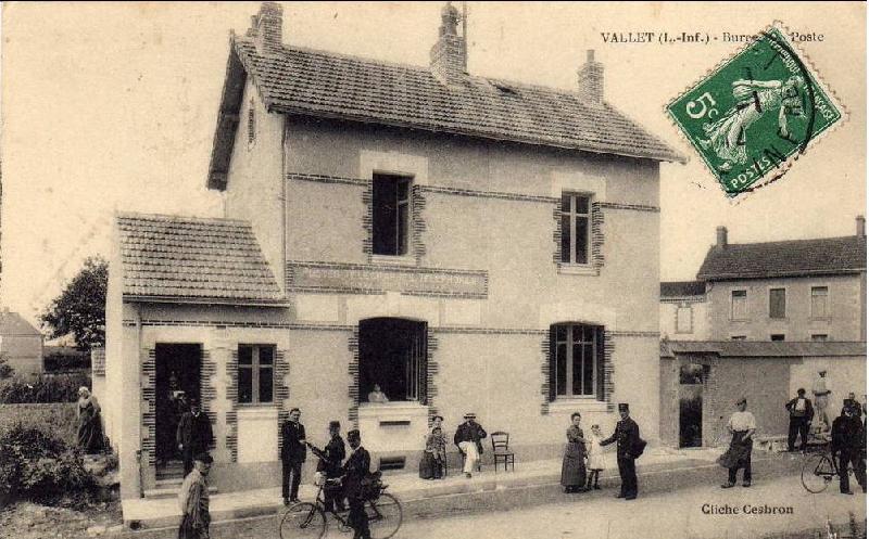 Vallet_Bureau-de-Poste.jpg