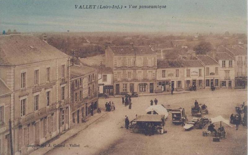 Vallet_La_Grande_Place.jpg