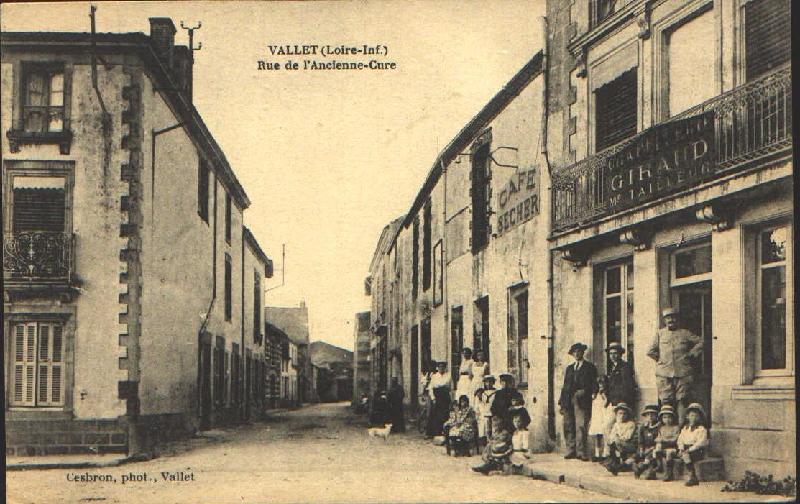 Vallet_Rue_de_l-Ancienne_Cure_1.jpg