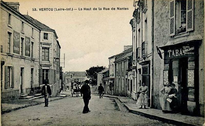 Vertou_Le_Haut_de_la_rue_de_Nantes.jpg